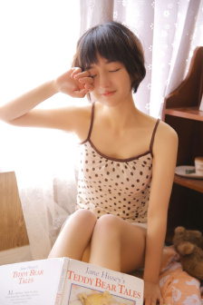 猩红山峰